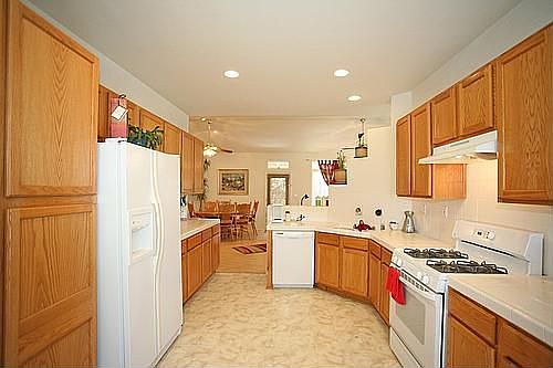 Spacious Kitchen