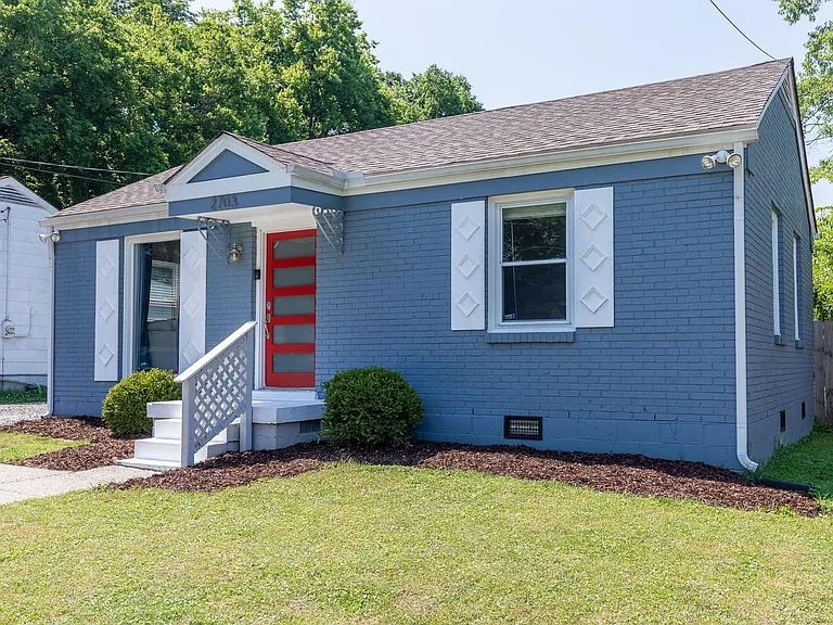 2703 Oneal Dr — Photo 3