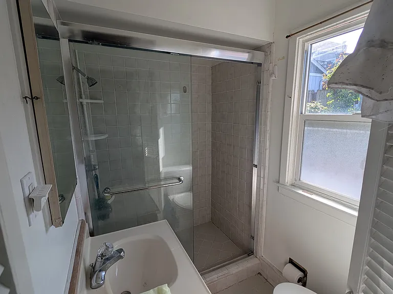 364 Oriente St — Photo 12