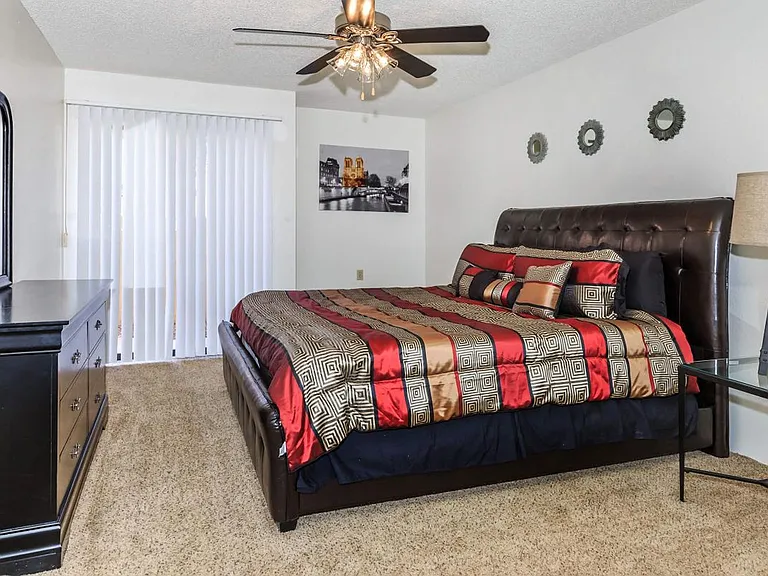 Rio Cancion Apartments — Photo 22