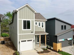 4133 Tracy Ave, Kansas City, MO 64110