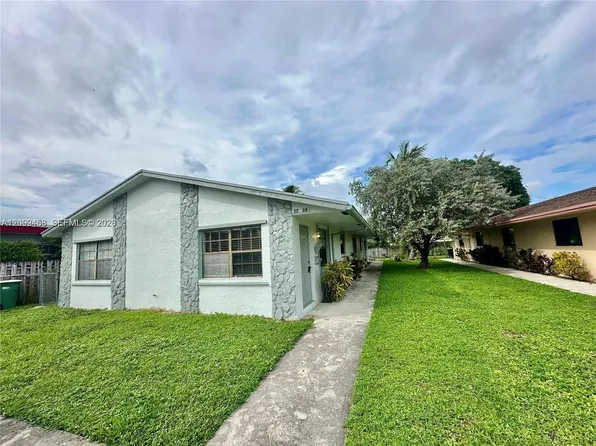 3739 SE 15th St, Dania, FL