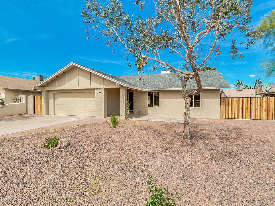 1st image of 2706 E Larkspur Dr