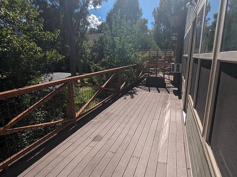 530 Evans Ct — Photo 41