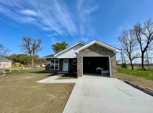 526 Maple St, Trumann, AR 72472