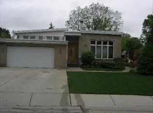 419 Wilshire Dr W, Wilmette, IL