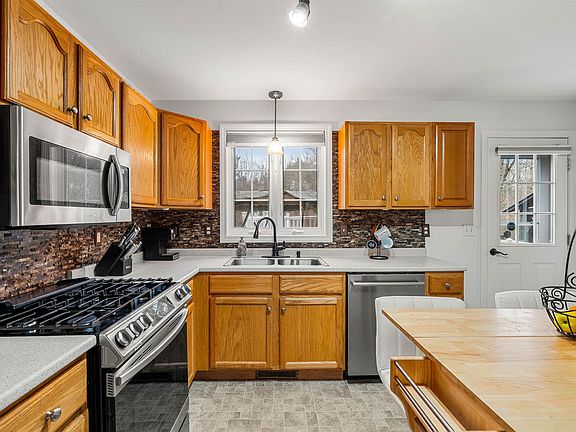 2nd image of 19 Whittemore Road