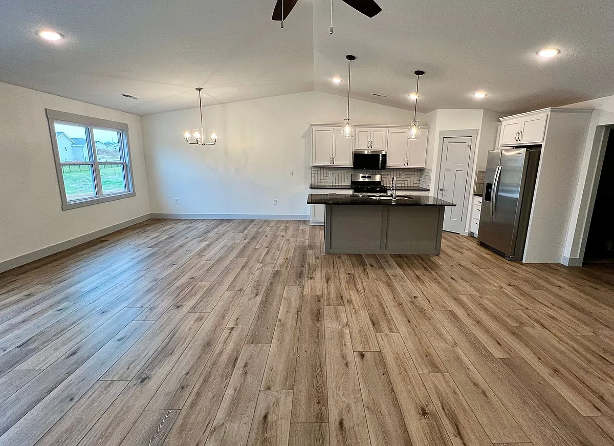 Building Photo - 4646 Pierce Dr