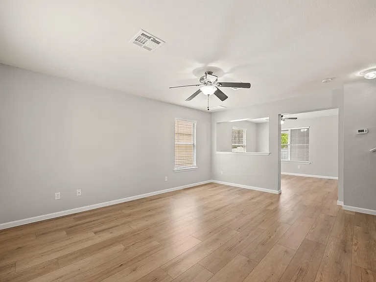 1429 Davis Mountain Loop — Photo 5