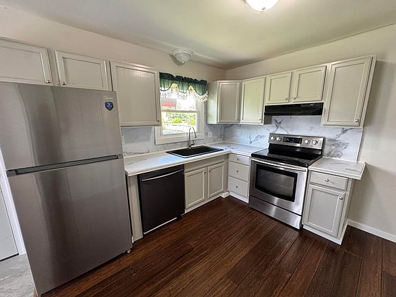 2nd image of 327 S Lexington Ave
