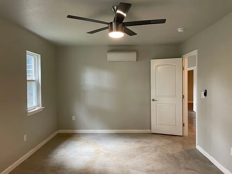 1360 Poppy Ln — Photo 29