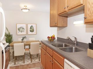 Plymouth Pointe, Minneapolis, MN 55441