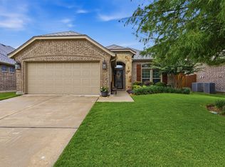 712 Mist Flower Dr, Little Elm, TX 75068