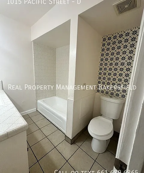 1015 Pacific St #D — Photo 36