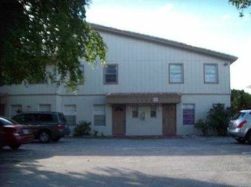 2nd image of 3920 Woodside Dr APT 12-A