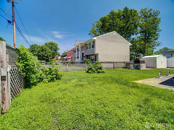 5th image of 60 S Cliff Rd