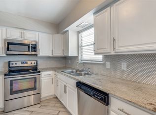 5816 Milton St APT 207, Dallas, TX