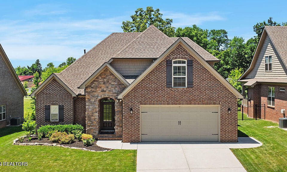 1st image of 1649 Sugarfield Ln