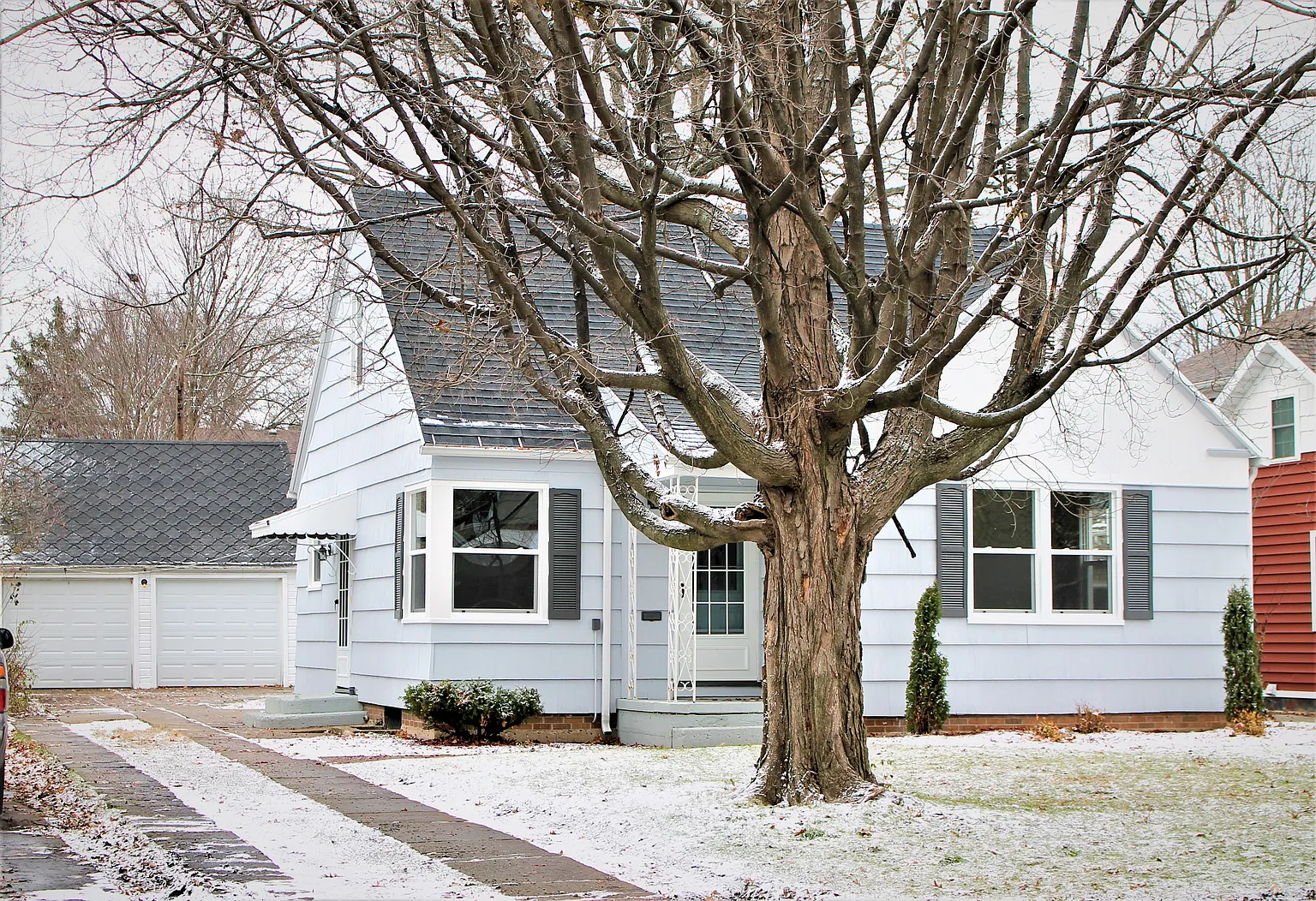 1629 Sunnymede Ave photo 1