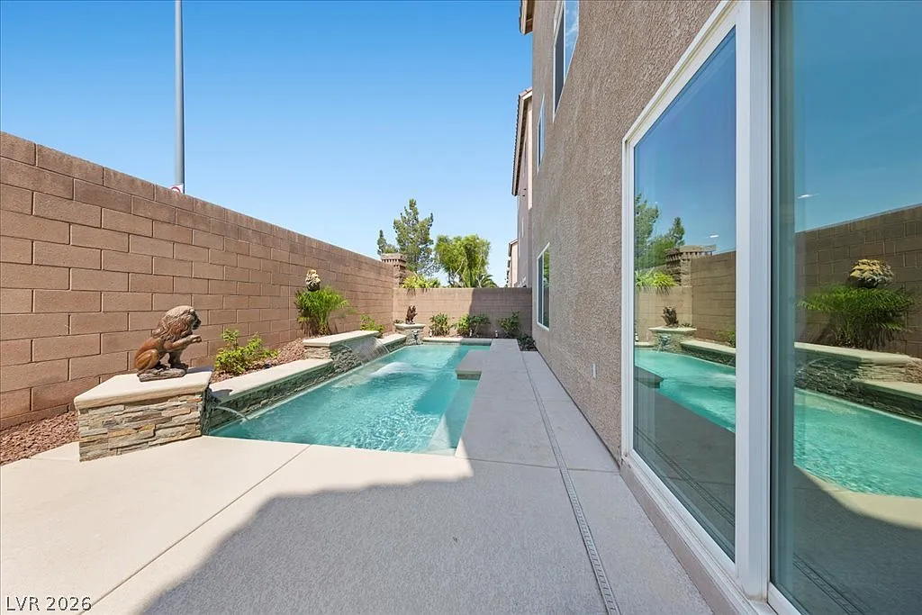 4 bed, 3.5 bath, 3047 sqft, $3,400 — Photo 4