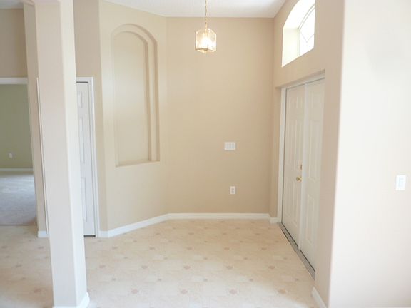 2nd image of 33 Westchester Ln