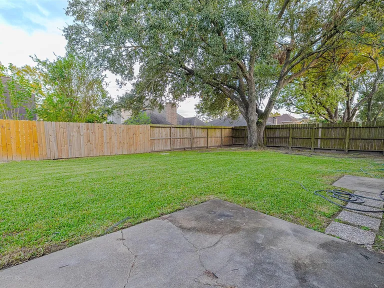 9810 Jockey Club Dr — Photo 20