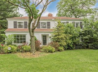 2737 Rochester Rd, Shaker Heights, OH 44122