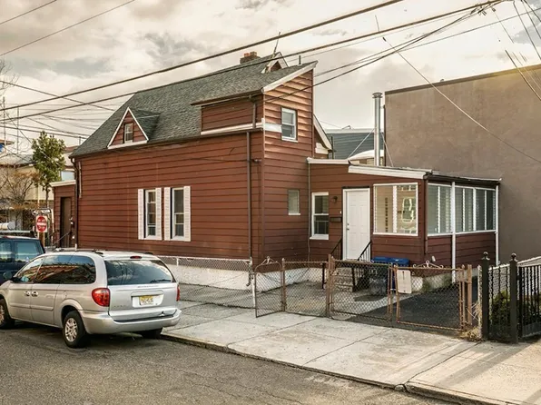 117 Sherman Avenue image 17 of 29