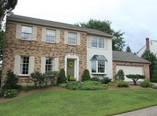 3238 Reeve Dr W, Bethlehem, PA 18020