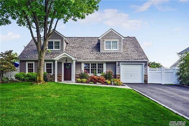 1st image of 15 Curlin Ln