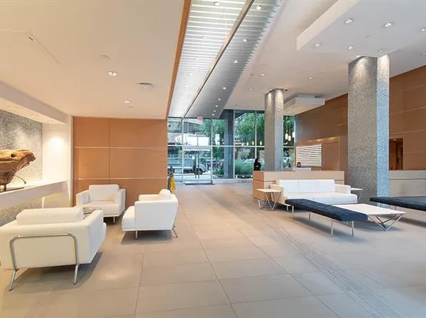 1777 W 7th Ave #505, Vancouver, BC V6J 0E5