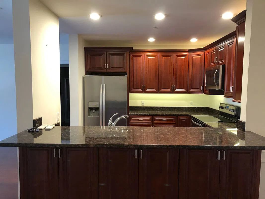 2 bed, 2.0 bath, 1100 sqft, $2,450 — Photo 3