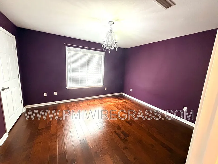201 Windsor Garden Dr — Photo 6