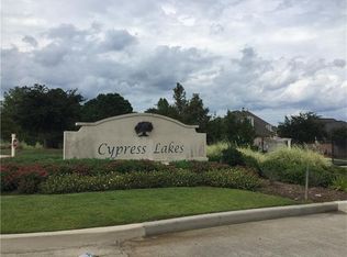 325 Cypress Lakes Dr, Slidell, LA 70458