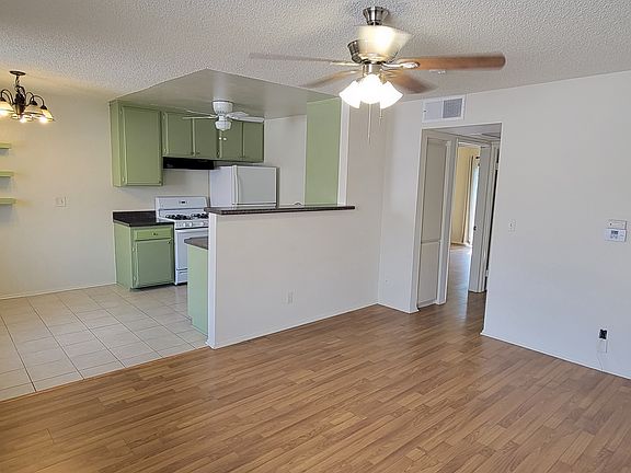 2nd image of 1002 N Sanborn Ave #205