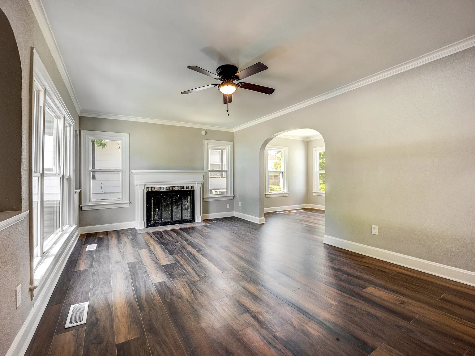 3 bed, 1300 sqft, $1,395 — Photo 2