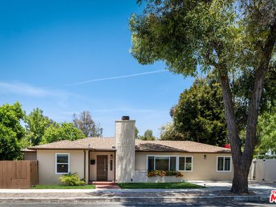 21205 De La Osa St, Woodland Hills, CA, 91364