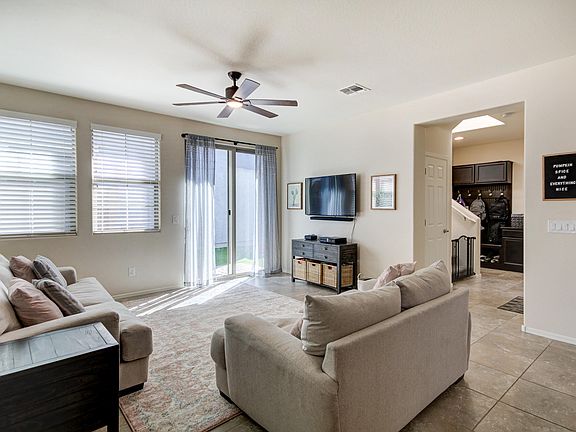 4th image of 259 N 56th Pl
