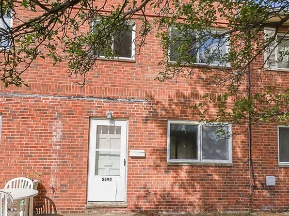 5992 Engle Rd, Brookpark, OH 44142