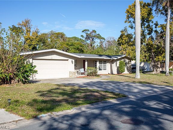 2nd image of 6205 Saint Andrews Cir N