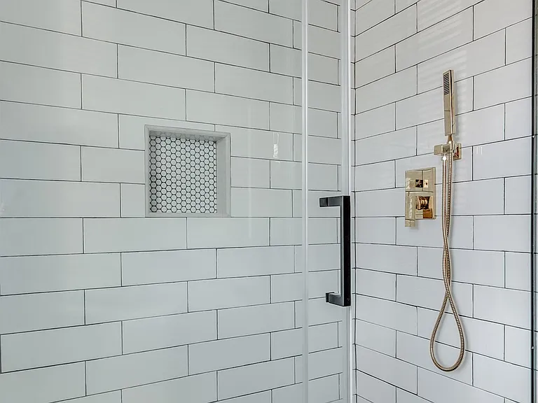 702 Motter Ave #2 — Photo 6