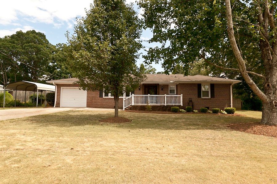 1st image of 102 Chickasaw Dr