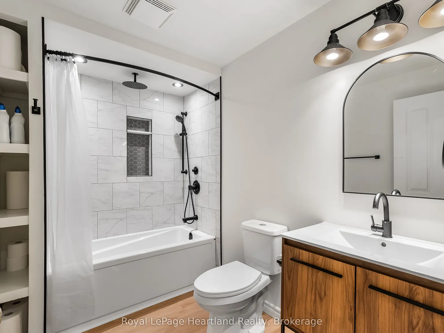 2 bed, $1,950 — Photo 3