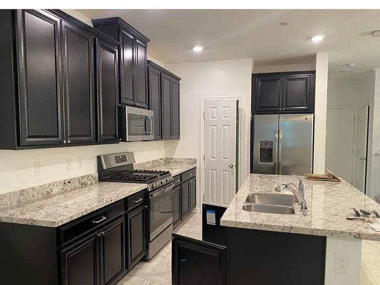 795 Grand Country Ave — Photo 1