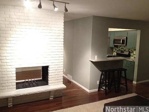 5th image of 105 Wentworth Pl