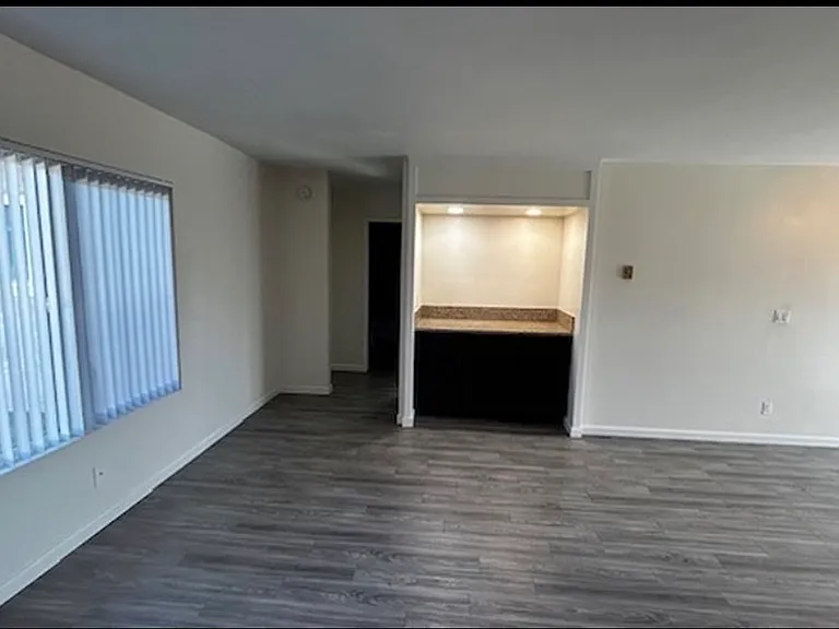 347 Roosevelt St #9A — Photo 5