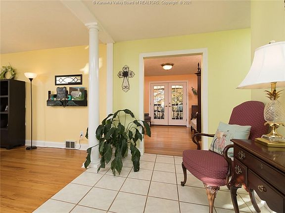 4th image of 2002 Weberwood Dr