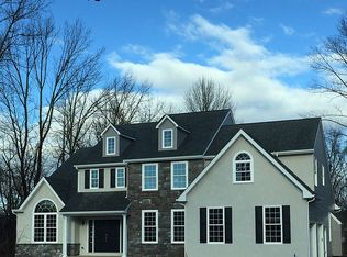 2708 Sycamore Cir, Audubon, PA 19403