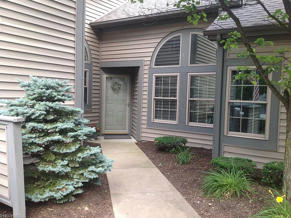 1st image of 374 N Bayshore Dr #2