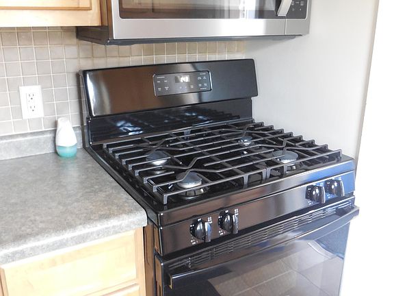 New gas range and new microwave